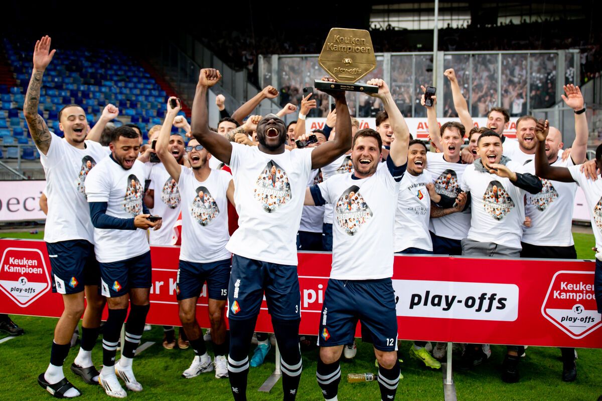 WE GAAN NAAR DE EREDIVISIE