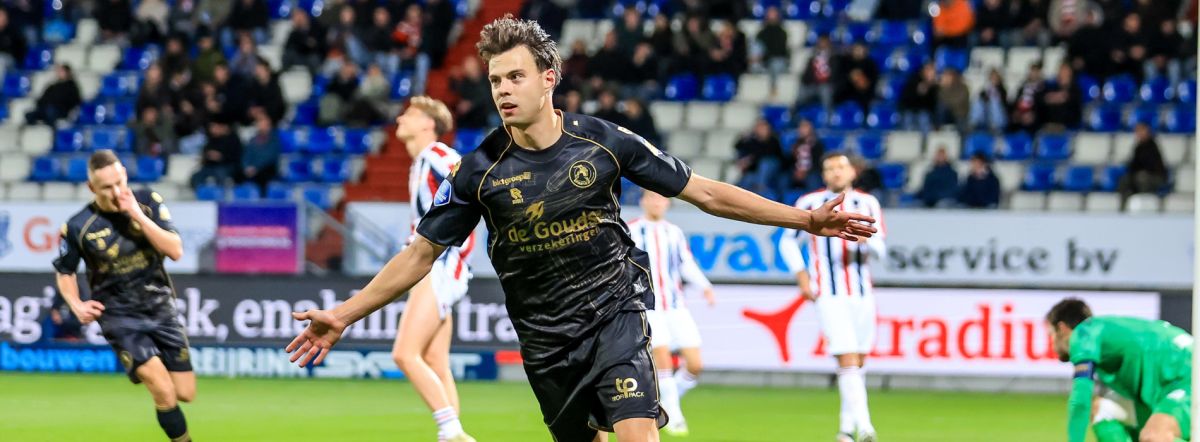 Telstar huurt Nökkvi Thórisson van Sparta
